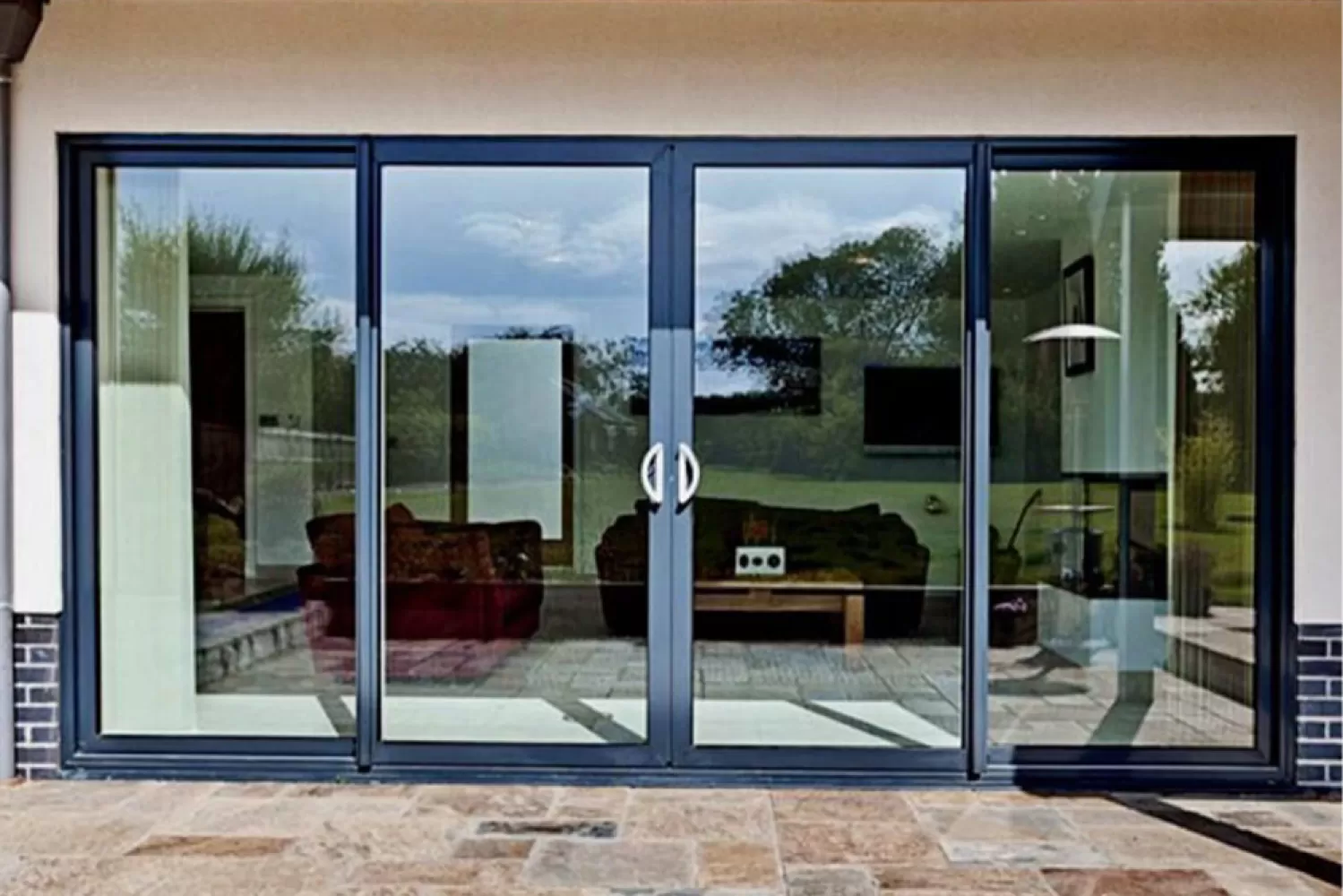 2026 Mimari Trendleri: Neden Alüminyum Doğrama Tercih Ediliyor?