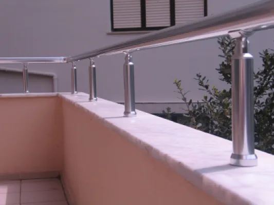 Parapet Üstü Küpeşte